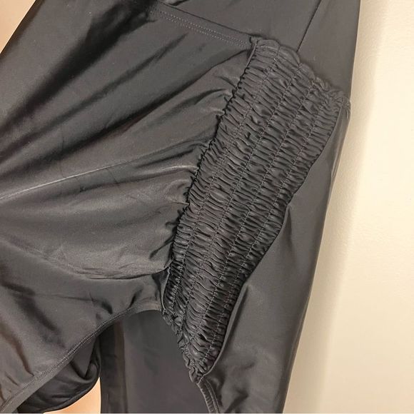 #91 Beach Bump PLus Size Smocked Waist Maternity One Piece Swimsuit UPF 50+ - Picture 6 of 10